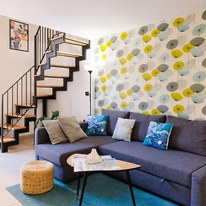 modern-house-naples.hotels-amalfi.com/