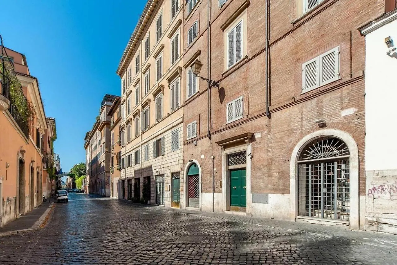 Appartamento Grottini Charme Penthouse ~ Historic Center Roma 0*,  Italia